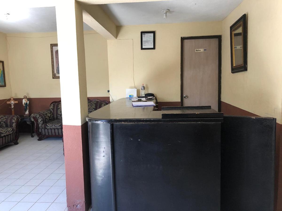 Oyo Hotel Cuatro Reales Galeana Exterior photo