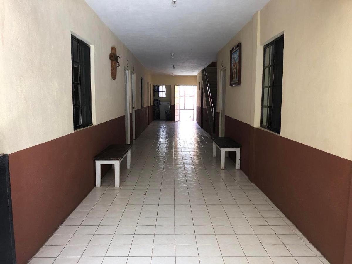 Oyo Hotel Cuatro Reales Galeana Exterior photo